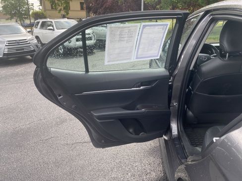 Used 2023 Toyota Camry SE image 17