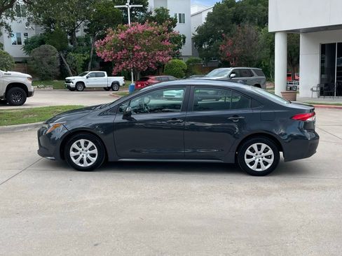 Used 2024 Toyota Corolla LE FWD image 3