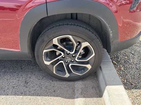 Used 2025 Chevrolet Trax RS w/ Driver Confidence Package FWD image 4