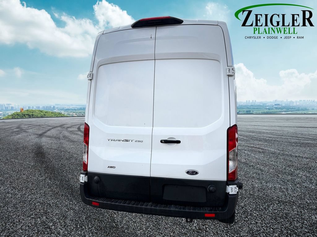 Used 2025 Ford Transit 250 148 High Roof AWD image 5