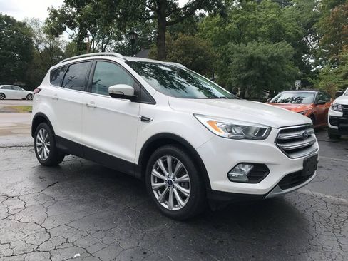 Used 2017 Ford Escape Titanium FWD image 2