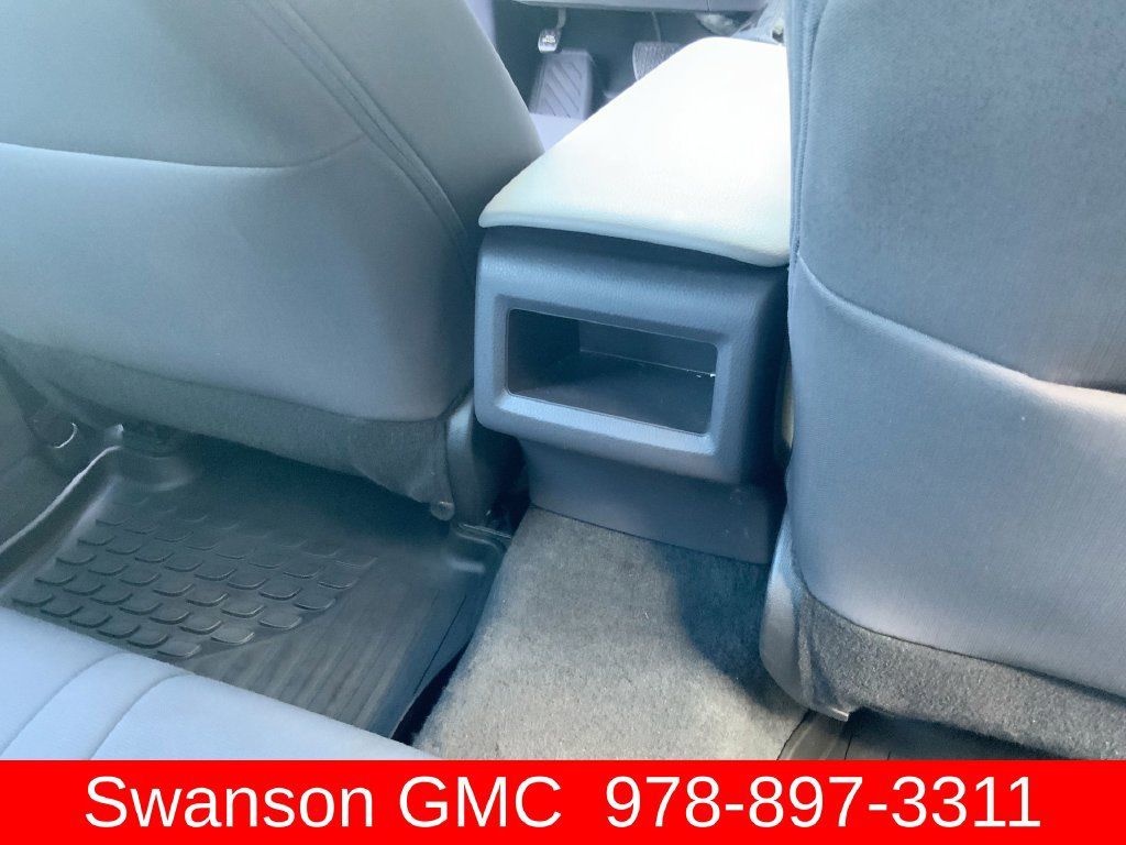 Used 2022 Toyota Camry LE FWD image 29
