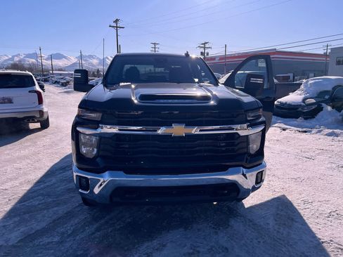 Used 2025 Chevrolet Silverado 2500 LT w/ Convenience Package AWD/4WD image 29