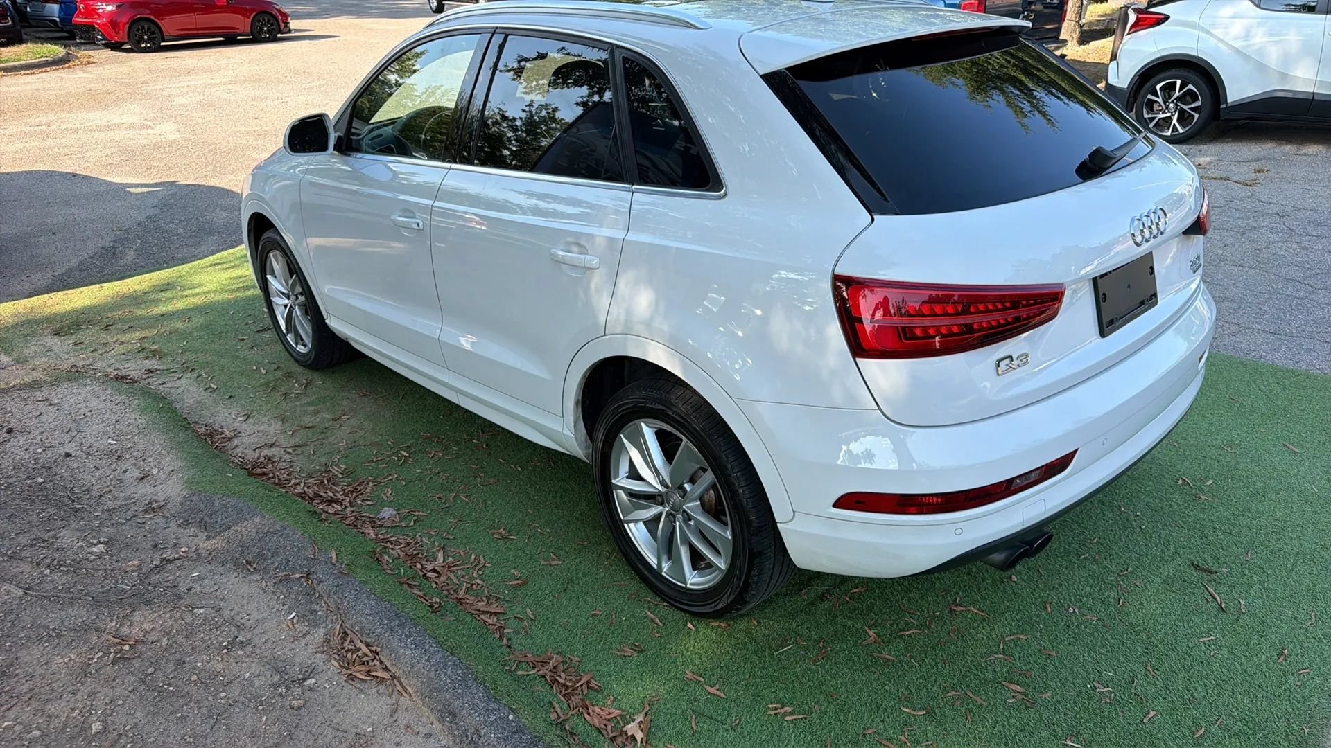 Used 2016 Audi Q3 2.0T Premium Plus w/ Technology Package AWD/4WD image 4