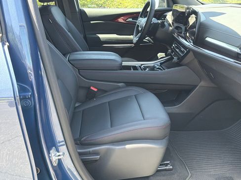 Used 2024 Chevrolet Traverse Z71 w/ LPO, Floor Liner Package AWD/4WD image 13