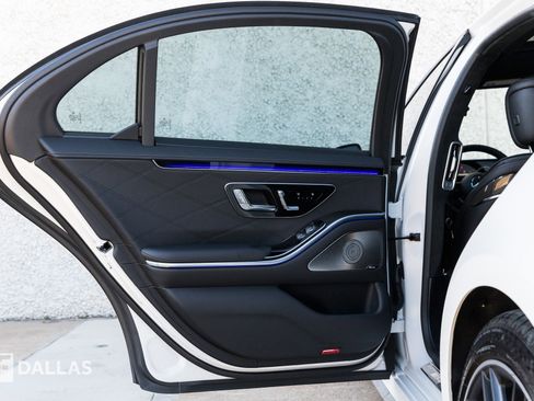 Used 2024 Mercedes-Benz S 63 AMG S image 31