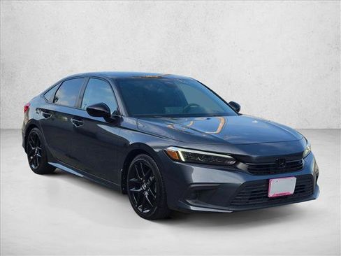 Used 2024 Honda Civic Sport image 3