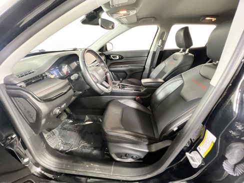 Used 2022 Jeep Compass Trailhawk w/ Trailhawk Convenience Group image 17