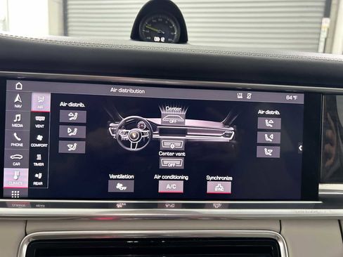 Used 2018 Porsche Panamera 4 Executive image 17