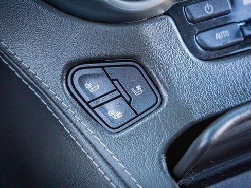 Used 2018 Chevrolet Tahoe Premier image 27