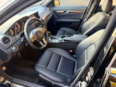 Used 2014 Mercedes-Benz C 250 Sedan image 8