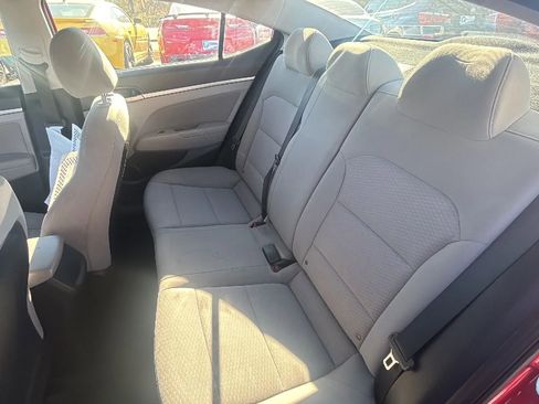 Used 2020 Hyundai Elantra SEL image 27