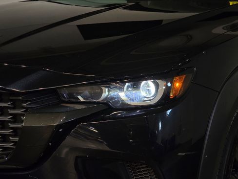 Used 2025 MAZDA CX-50 AWD 2.5 S w/ Preferred Package image 12