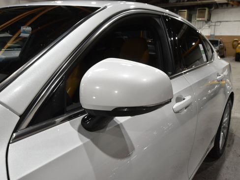 Used 2017 Volvo S90 T6 Momentum w/ Vision Package image 55