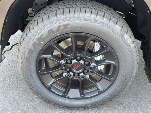 New 2026 Toyota Tundra Platinum AWD/4WD image 9