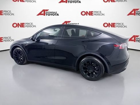 Used 2023 Tesla Model Y Long Range AWD/4WD image 5