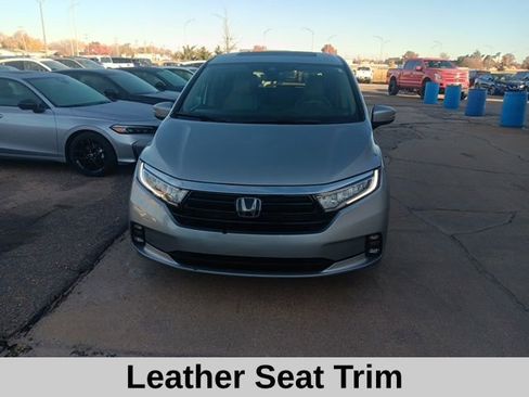 Used 2023 Honda Odyssey EX-L image 10