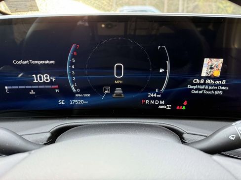 Used 2024 Cadillac XT4 Premium Luxury image 29