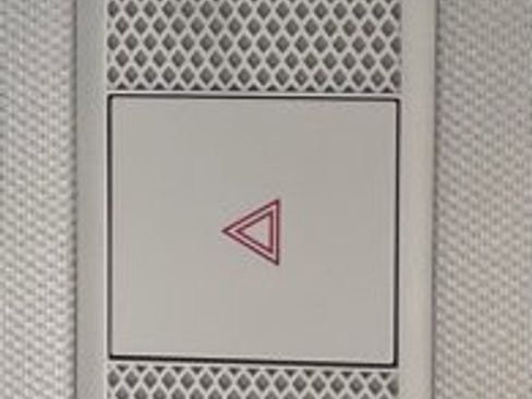 Used 2023 Tesla Model 3 Standard Range image 22