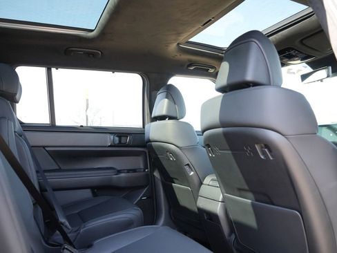 Certified 2025 Hyundai Santa Fe Calligraphy w/ Tow & Go Package image 17