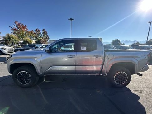 New 2025 Toyota Tacoma TRD Sport image 3