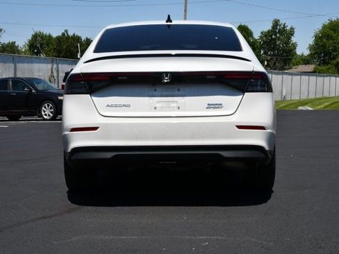 Used 2024 Honda Accord Sport image 6