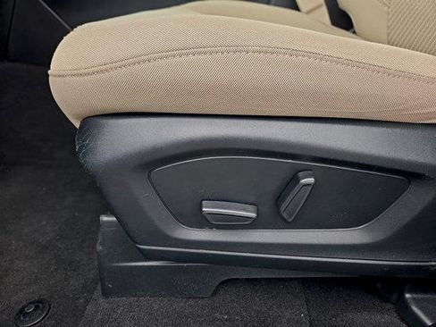 Certified 2023 Ford Explorer 4WD image 12