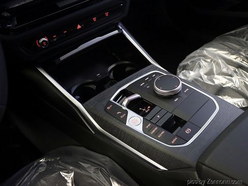 Used 2025 BMW 230i xDrive 230i xDrive w/ Premium Package image 15