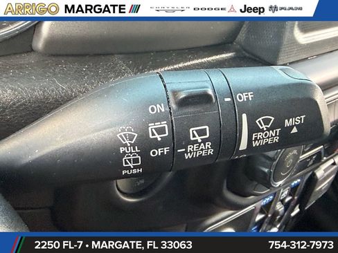 Used 2023 Jeep Wrangler Unlimited Sport AWD/4WD image 31