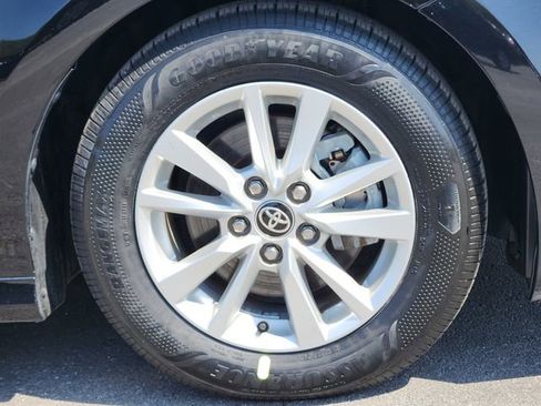 Used 2025 Toyota Camry LE image 8