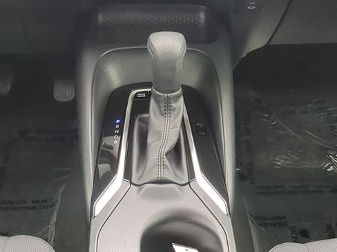 Used 2024 Toyota Corolla LE w/ LE Convenience Package image 25