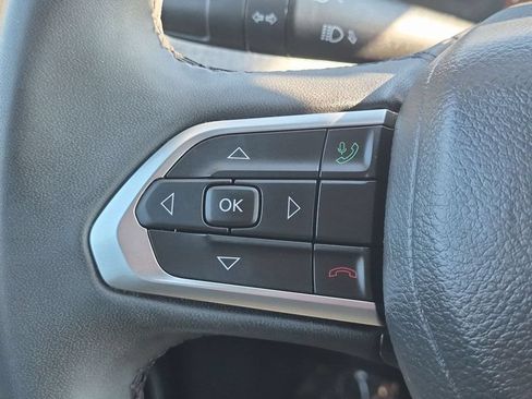 Used 2024 Jeep Compass Latitude AWD/4WD image 18