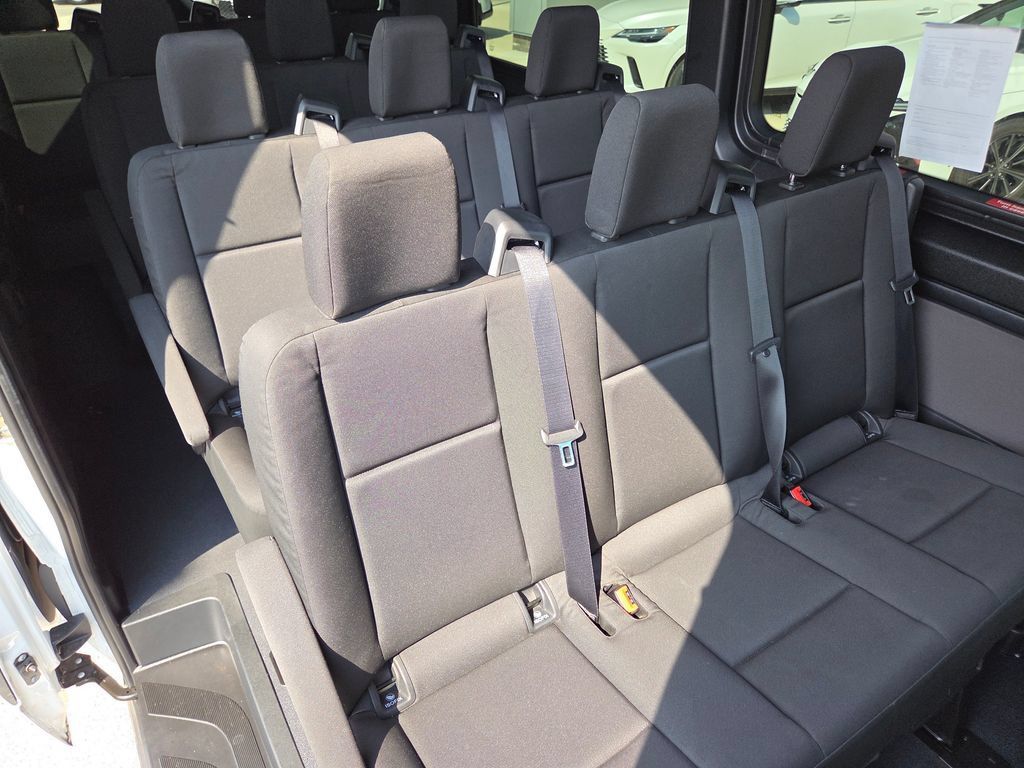 Used 2026 Mercedes-Benz Sprinter 2500 image 5