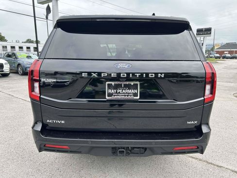 Used 2025 Ford Expedition Max Active RWD image 6