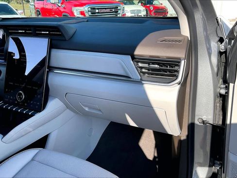 Used 2026 GMC Terrain Denali w/ LPO, Floor Liner Package image 34