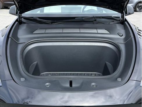 Used 2022 Tesla Model Y Performance AWD/4WD image 6