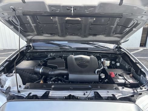 Used 2022 Toyota Tacoma SR5 image 58