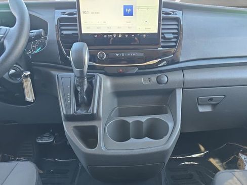 Used 2023 Ford Transit 350 XLT image 3