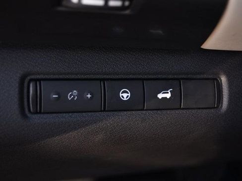 Certified 2023 Nissan Pathfinder SL w/ SL Premium Package image 11