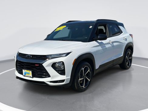 Used 2022 Chevrolet TrailBlazer RS w/ Sun and Liftgate Package AWD/4WD image 3
