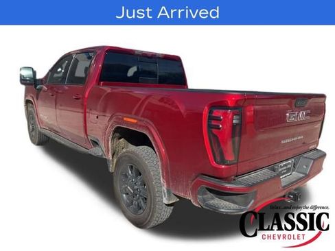 Used 2024 GMC Sierra 2500 AT4 w/ AT4 Premium Plus Package image 3