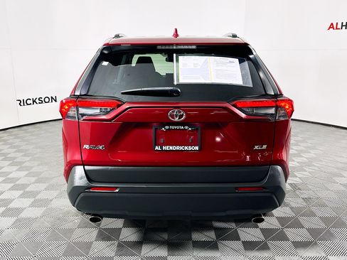 Used 2019 Toyota RAV4 XLE image 4