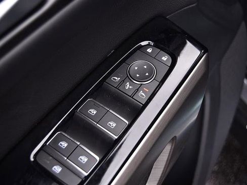 New 2025 Nissan Pathfinder Platinum w/ Cargo Package image 9