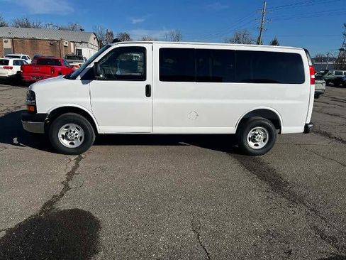 New 2025 Chevrolet Express 3500 LS w/ Chrome Appearance Package image 4