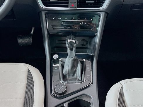 New 2026 Volkswagen Taos SE AWD/4WD image 20
