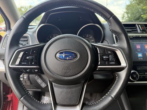 Used 2018 Subaru Outback 2.5i Limited w/ Popular Package #2 image 9
