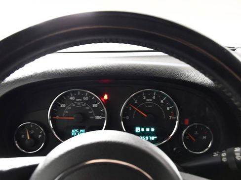 Used 2017 Jeep Wrangler Unlimited Sport w/ Quick Order Package 24S image 32