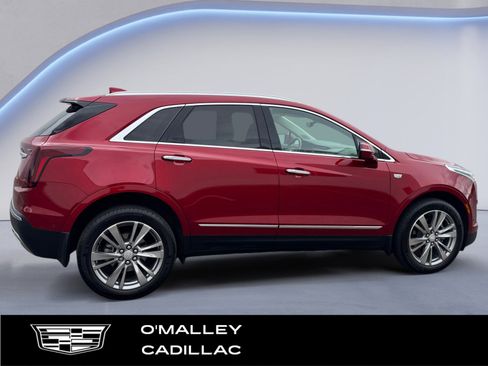 Used 2023 Cadillac XT5 Premium Luxury w/ Technology Package image 6