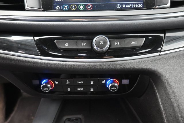 Used 2020 Buick Enclave Essence AWD/4WD image 23