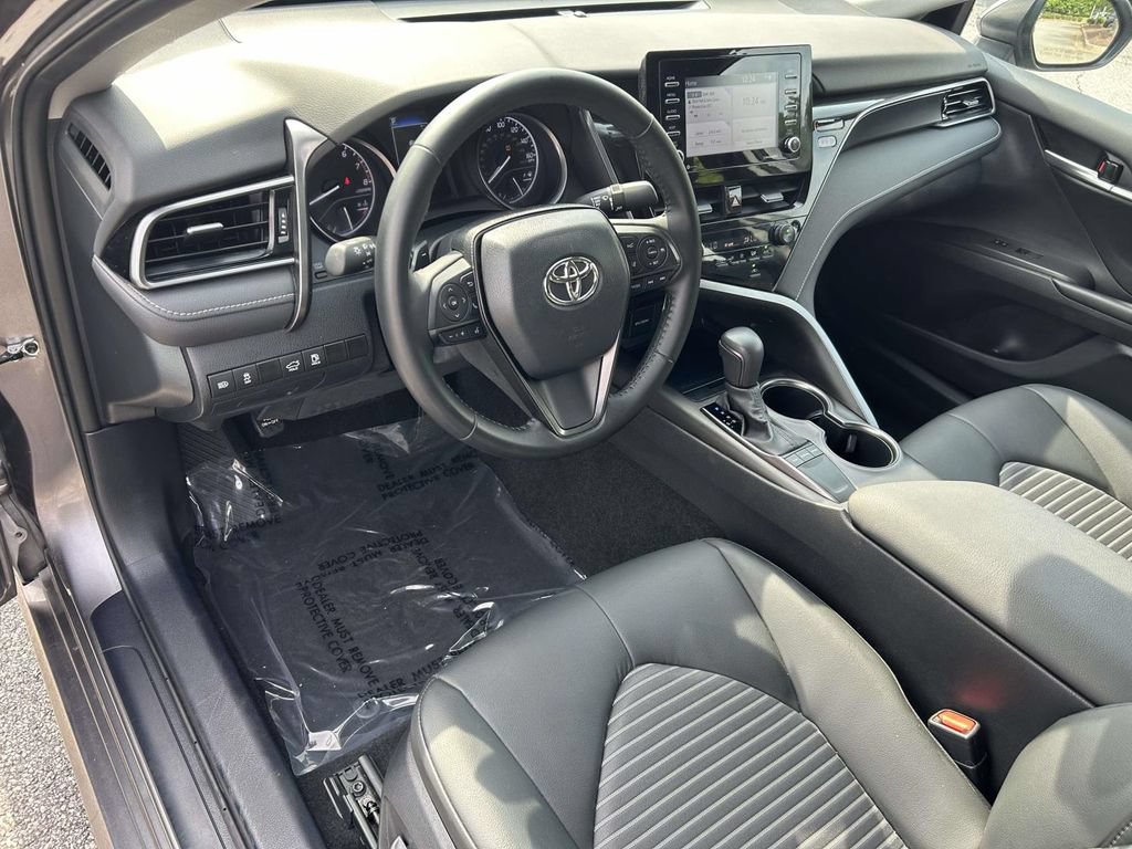 Used 2023 Toyota Camry SE FWD image 19